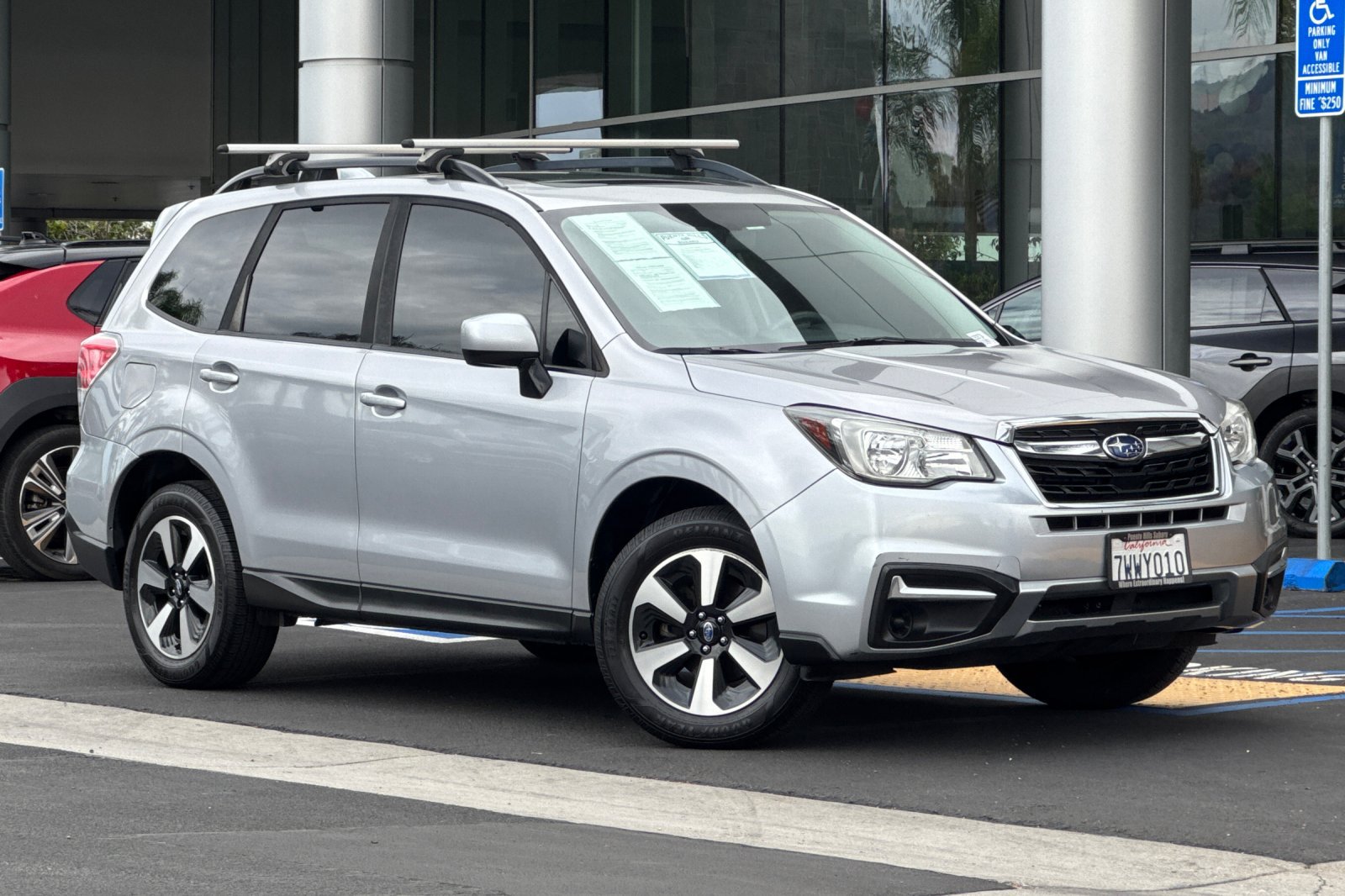 Used 2017 Subaru Forester 2.5i Premium w/ Popular Package #2A AWD/4WD image 2