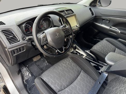 Used 2021 Mitsubishi Outlander Sport SE image 13