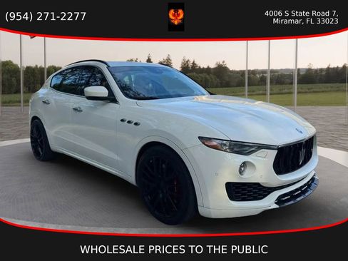 Used 2017 Maserati Levante S image 2