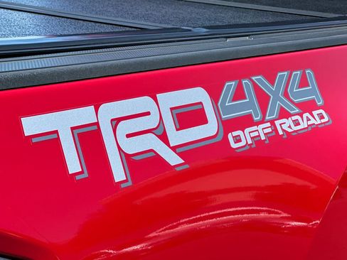 Used 2023 Toyota Tacoma TRD Off-Road AWD/4WD image 31
