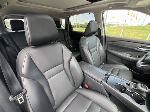 Used 2021 Nissan Rogue SV w/ Premium Package FWD image 35