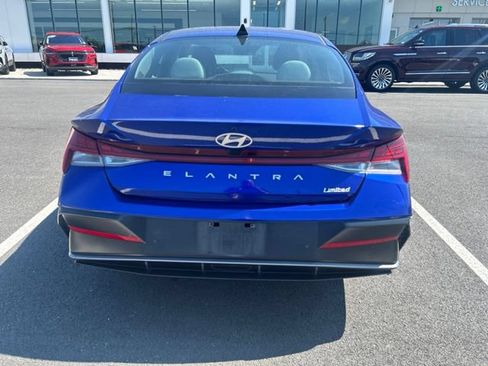 Used 2024 Hyundai Elantra Limited FWD image 4