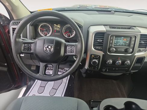 Used 2016 RAM 1500 Classic SLT AWD/4WD image 10