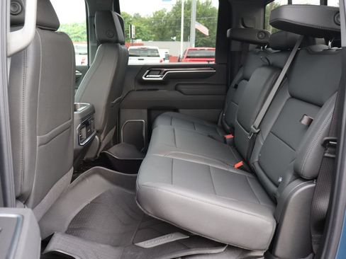 New 2026 Chevrolet Silverado 2500 LTZ w/ LTZ Convenience Package AWD/4WD image 21