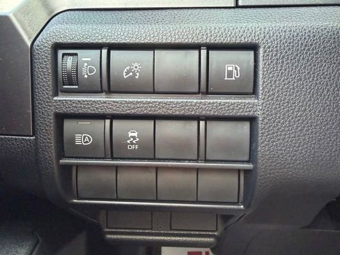 Used 2025 Toyota 4Runner SR5 AWD/4WD image 24