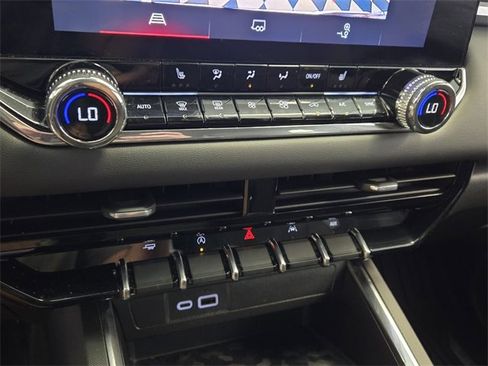 Used 2025 GMC Canyon Elevation w/ Convenience Package image 22