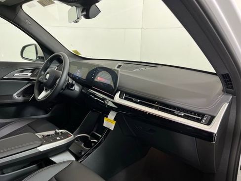 New 2026 BMW X1 xDrive28i w/ Convenience Package AWD/4WD image 17