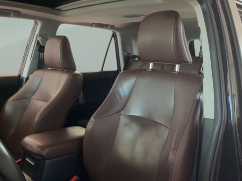 Used 2018 Toyota 4Runner Limited AWD/4WD image 26