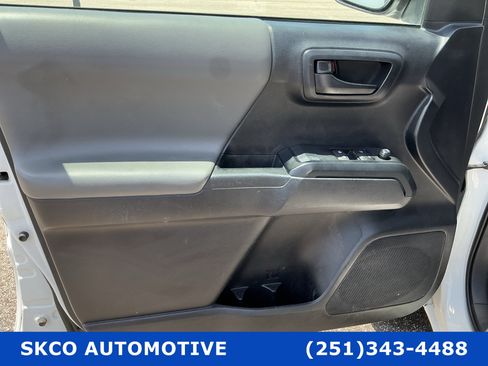 Used 2020 Toyota Tacoma SR RWD image 12