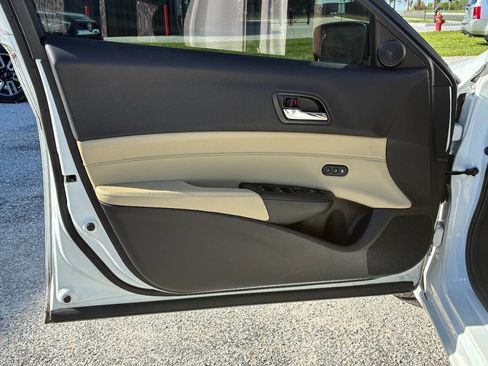 Used 2016 Acura ILX FWD image 18