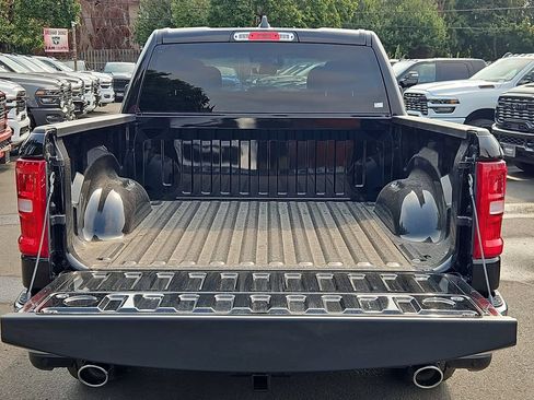 New 2026 RAM 1500 Big Horn AWD/4WD image 10