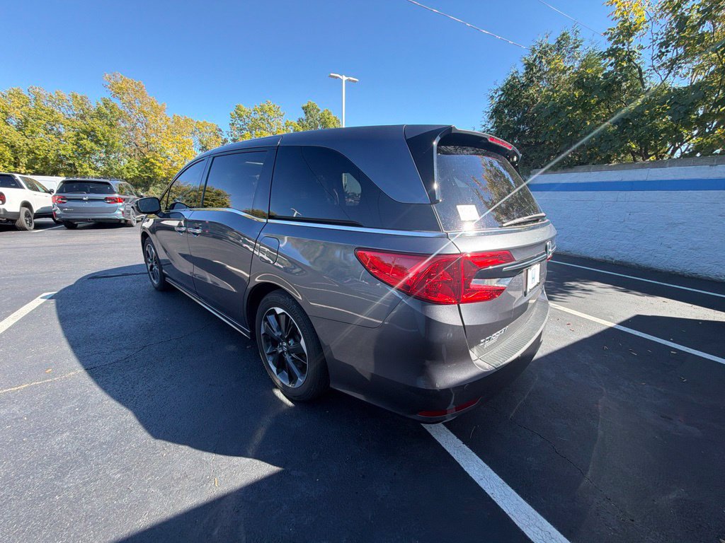 Certified 2024 Honda Odyssey Elite image 3