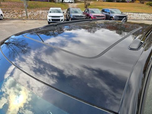 New 2025 Jeep Grand Cherokee Summit image 21