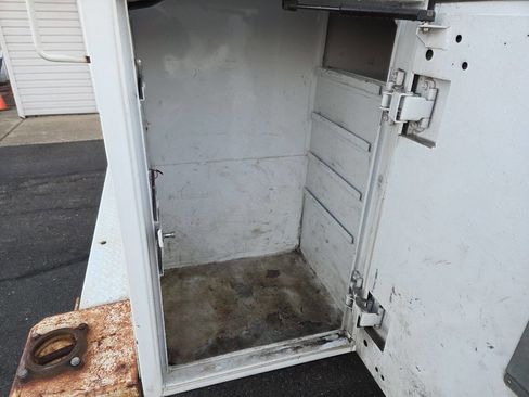 Used 2015 Ford F350 XL w/ Trailer Tow Package image 11