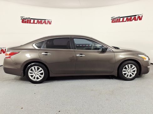 Used 2015 Nissan Altima 2.5 S w/ Power Driver Seat Package FWD image 5