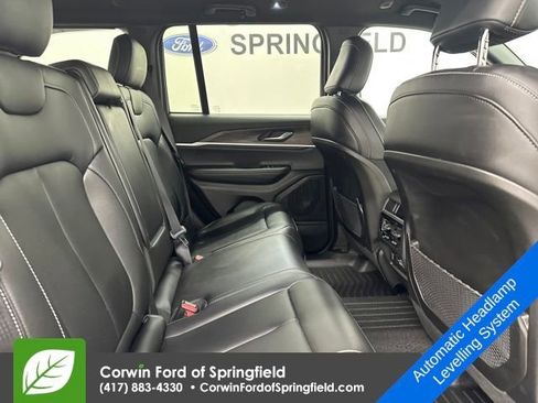 Used 2025 Jeep Grand Cherokee Limited w/ Trailer Tow Package image 13