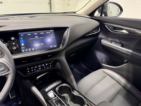 Used 2023 Buick Envision Essence w/ Sport Touring Package image 17