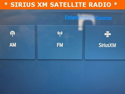 New 2025 Ford Maverick XLT w/ XLT Luxury Package image 9