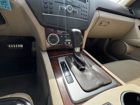 Used 2011 Mercedes-Benz C 300 Sedan image 21