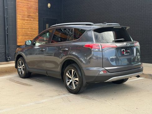 Used 2018 Toyota RAV4 XLE AWD/4WD image 15