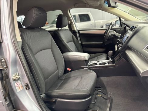 Used 2019 Subaru Outback 2.5i Premium AWD/4WD image 17