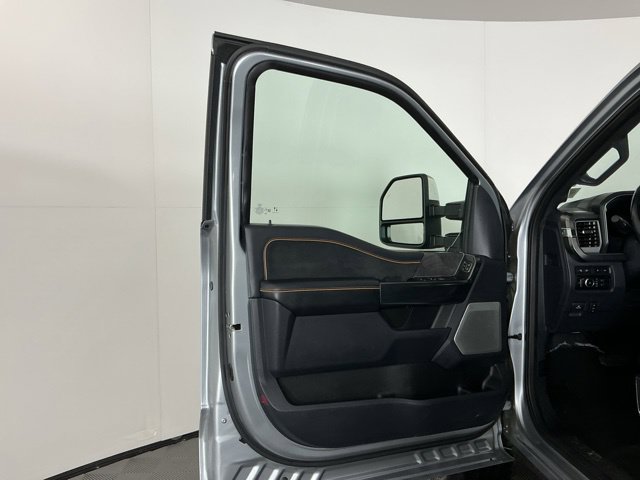 Used 2024 Ford F350 Platinum AWD/4WD image 17