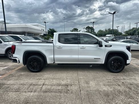 Used 2022 GMC Sierra 1500 Elevation w/ Elevation Premium Package AWD/4WD image 10