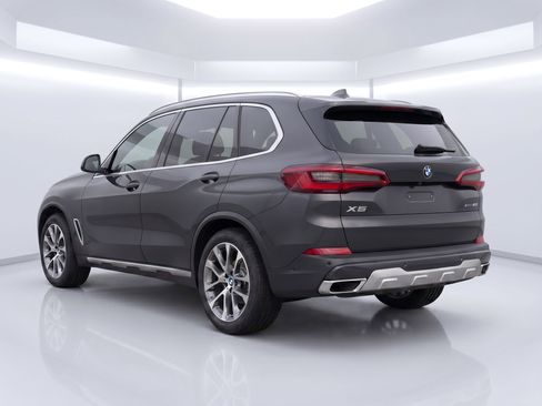Used 2020 BMW X5 sDrive40i w/ Convenience Package RWD image 3