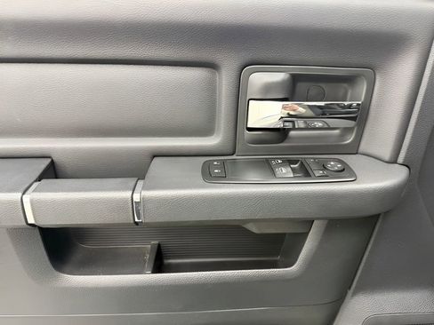 Used 2012 RAM 1500 Express RWD image 10