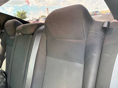 Used 2017 Dodge Charger R/T Scat Pack w/ Beats Audio Group RWD image 28