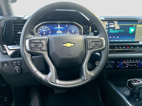 Used 2025 Chevrolet Silverado 1500 LT Trail Boss w/ Convenience Package II AWD/4WD image 11
