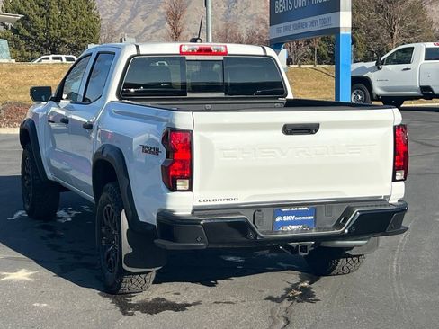 Certified 2025 Chevrolet Colorado Trail Boss AWD/4WD image 11