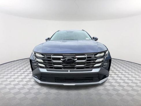 Used 2025 Hyundai Tucson Limited FWD image 2