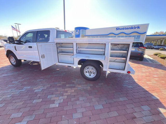 Used 2022 Ford F250 XL w/ Power Equipment Group AWD/4WD image 27