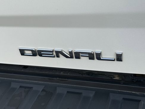 Used 2017 GMC Sierra 1500 Denali image 10