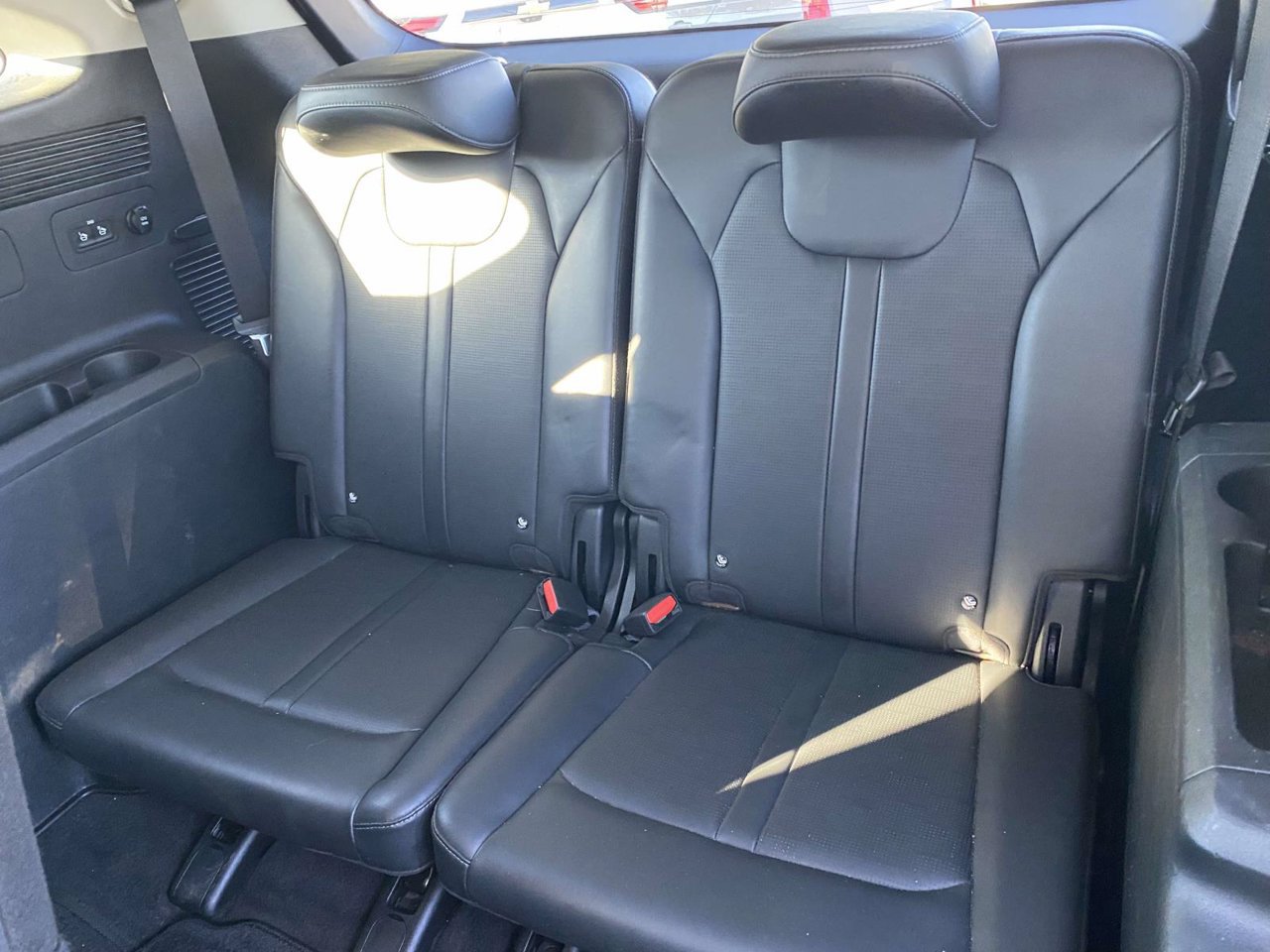 Used 2024 Kia Sorento S w/ Panoramic Sunroof Package FWD image 22