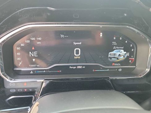 Used 2025 GMC Sierra 1500 Elevation image 18