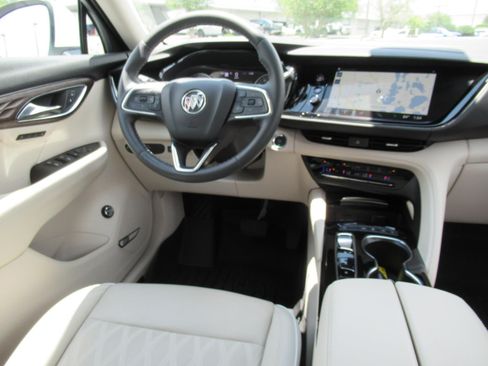 Used 2022 Buick Envision Avenir w/ Technology Package II FWD image 14