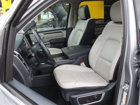Used 2023 RAM 1500 Limited AWD/4WD image 15