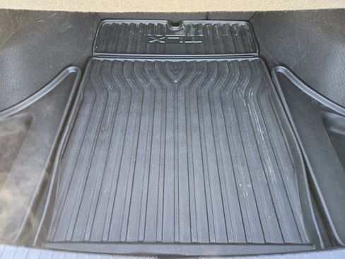 Certified 2018 Acura TLX V6 w/ Technology Package image 35