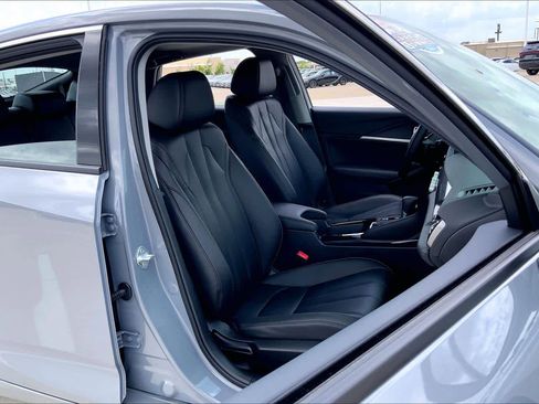 Used 2026 Acura Integra image 9