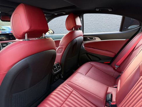 Used 2023 Genesis G70 2.0T w/ Sport Prestige Package image 16