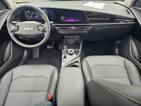 Certified 2023 Kia Niro Wind FWD image 9