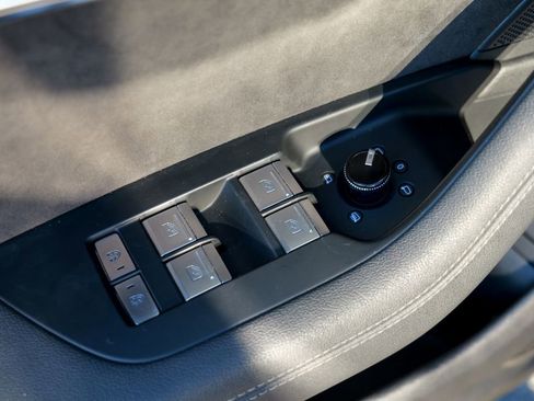 Used 2020 Audi S6 Premium Plus w/ S Sport Package image 17