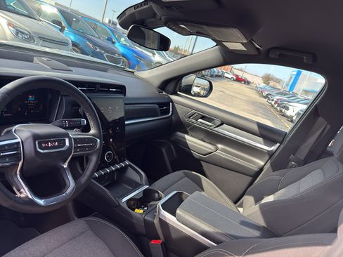 Used 2025 GMC Terrain Elevation AWD/4WD image 26