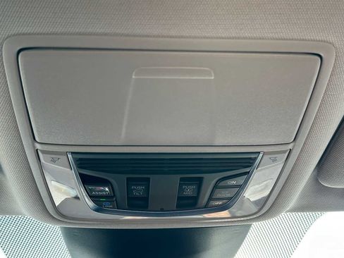 Used 2023 Acura MDX SH-AWD w/ Technology Package image 34