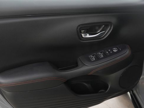 Used 2025 Honda HR-V Sport image 24