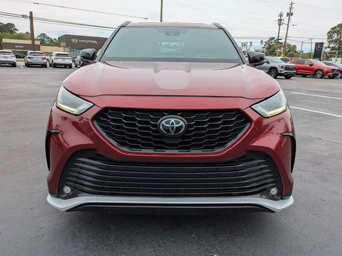 Used 2021 Toyota Highlander XSE FWD image 10