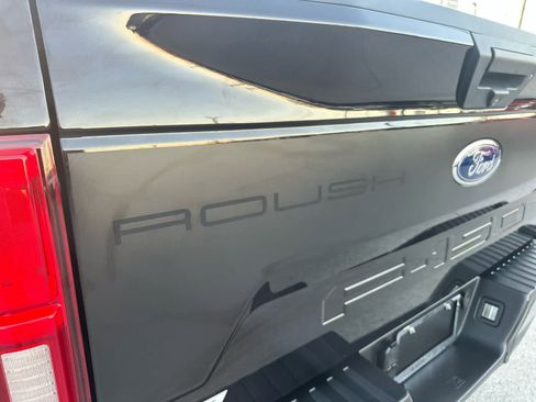 Used 2019 Ford F150 XLT w/ Equipment Group 302A Luxury image 11