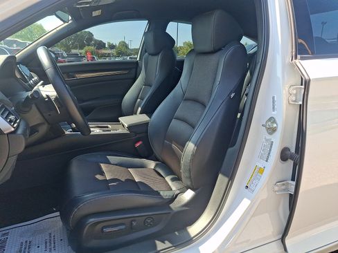 Used 2018 Honda Accord Sport image 13